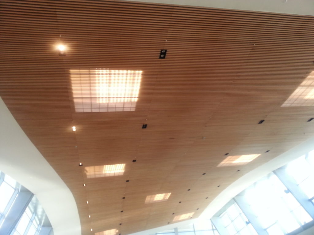 SPIGO GROUP Soluciones en madera - Proyecto: Centro Comercial Puerto Venecia 3