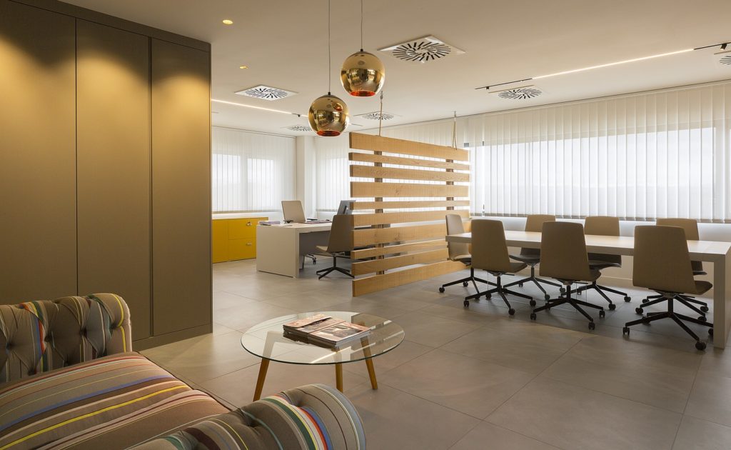 SPIGO GROUP Soluciones en madera - Proyecto: Oficinas Jamones Volatín en Tudela 22