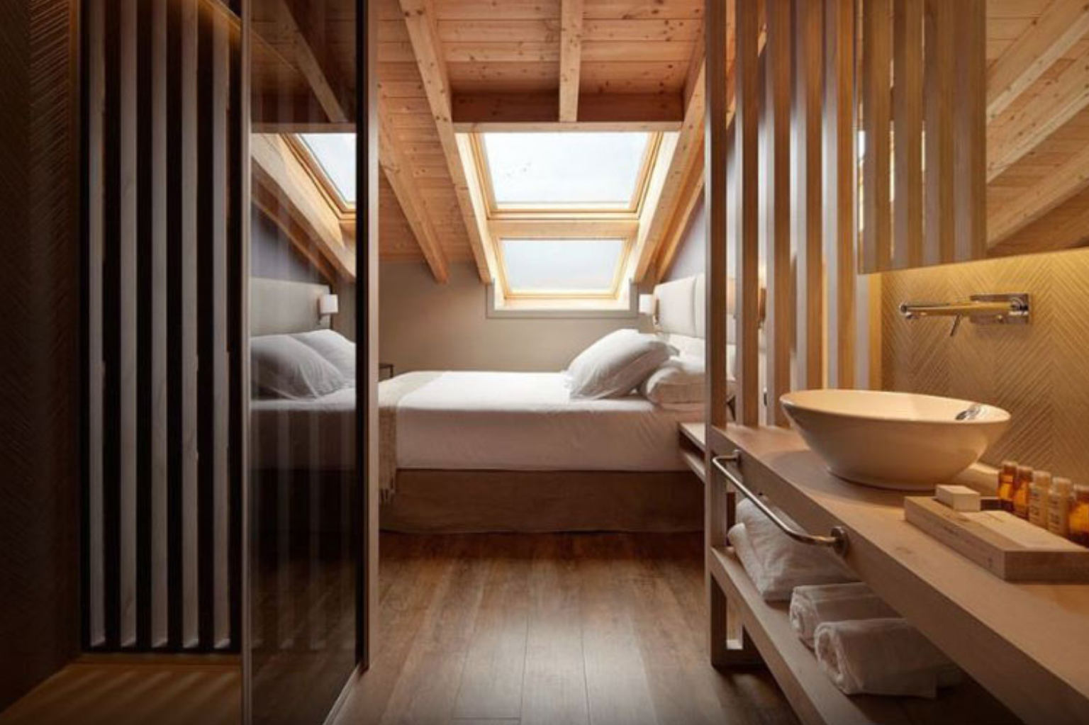 La acústica en las habitaciones de hotel dest