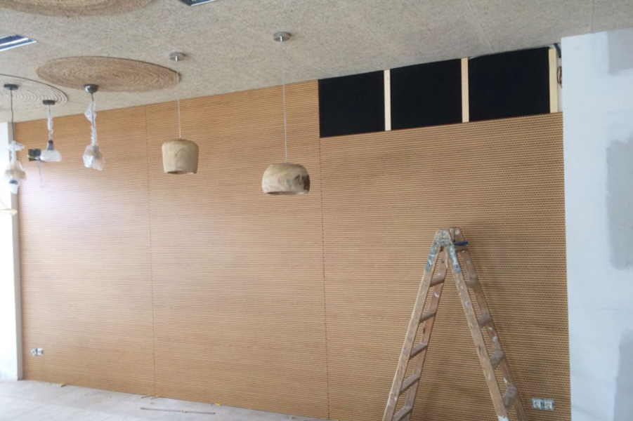 Acondicionamiento acústico para restaurantes, bares y cafeterías 01