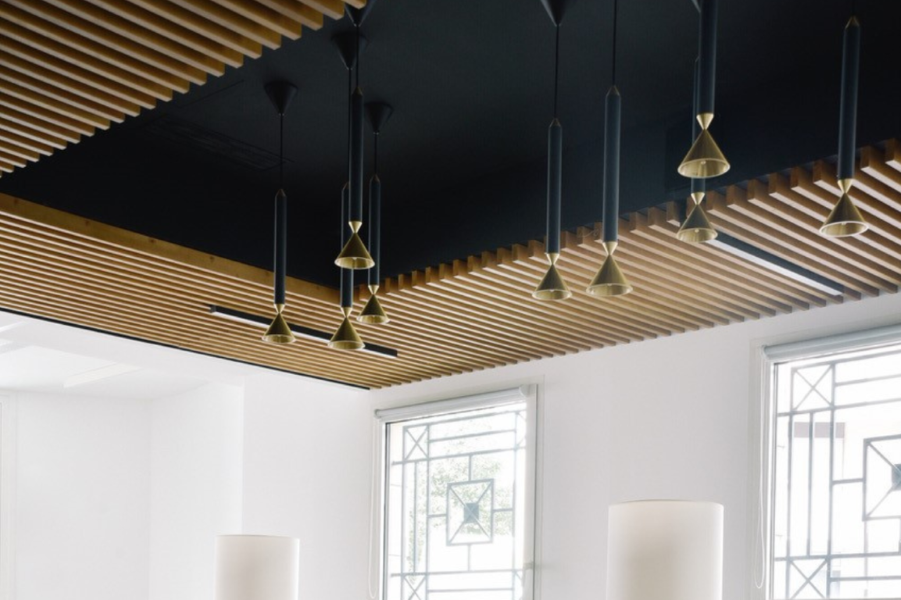 listones de madera decorativos para paredes y techos 02